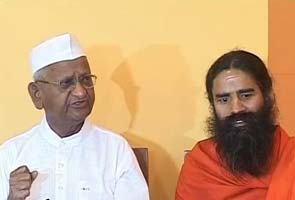 Anna Hazare and Yoga guru Baba Ramdev