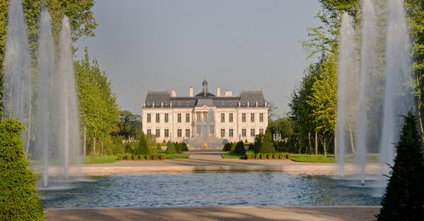 chateau Louis XIV