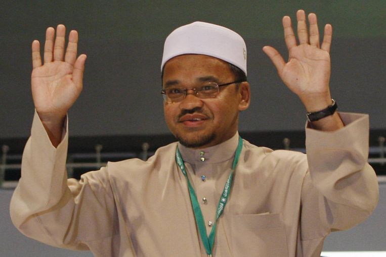 Malaysia: PAS former deputy president Nasharudin Mat Isa charged for corruption